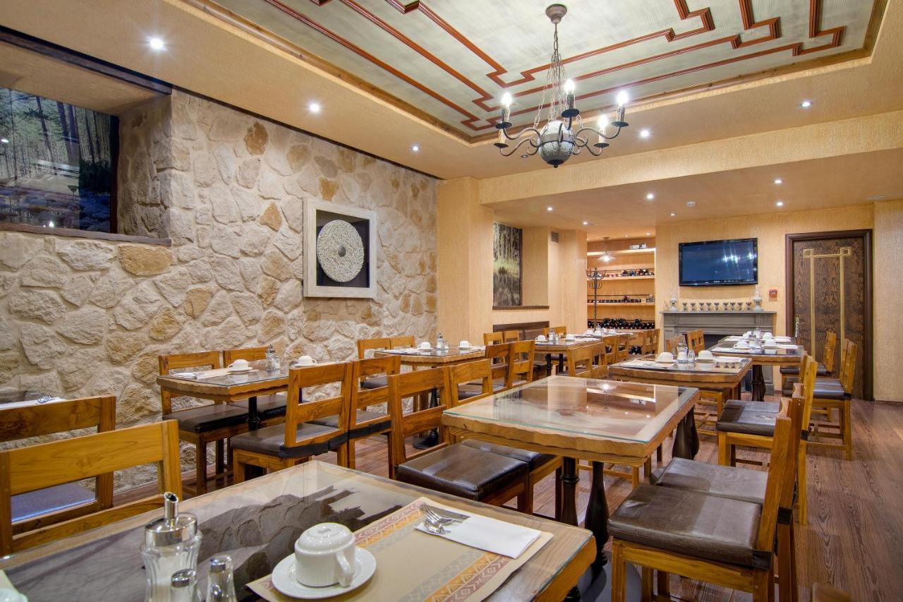 Hotel Kassaros Metsovo Eksteriør billede