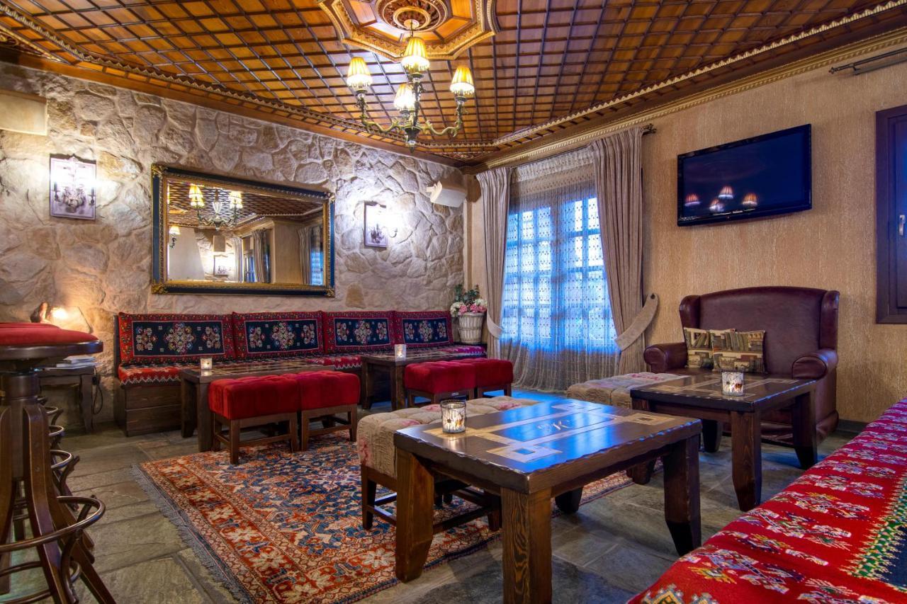 Hotel Kassaros Metsovo Eksteriør billede